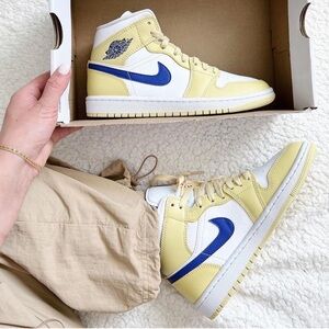 nike air jordan 1 mids